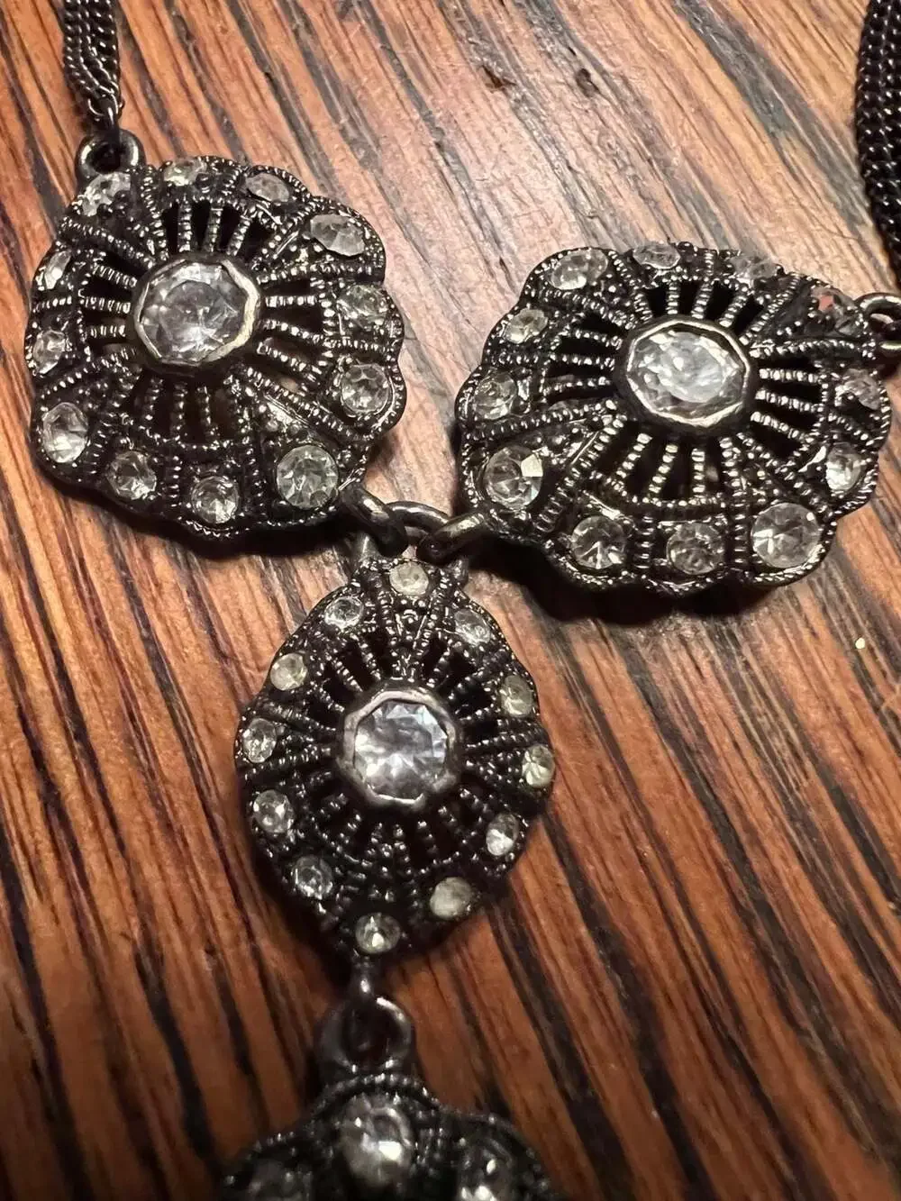 Sabika gunmetal tone